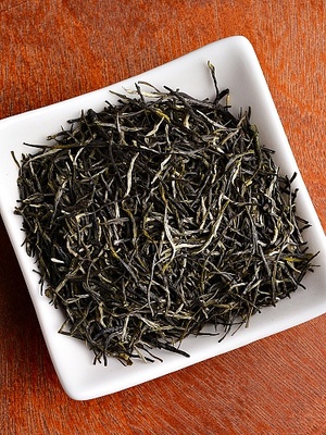 四月茶侬 信阳毛尖200g礼盒装 - 聚美优品 - 名品特卖,正品折扣限时抢购