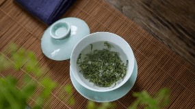 信阳毛尖茶汤浑浊的成因分析